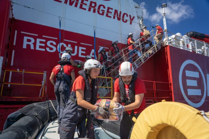 foto-|-sulla-flotilla-“notte-tranquilla,-solo-droni-di-passaggio”:-il-racconto-di-luca-radaelli-di-emergency